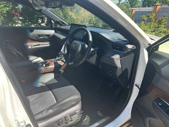 Toyota Harrier Z