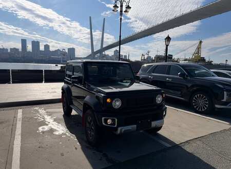 Видео обзор Suzuki Jimny Sierra 2022 года из Японии