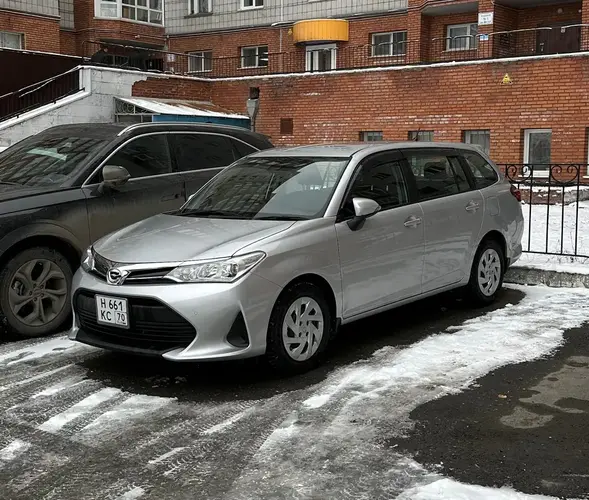 Toyota Corolla Fielder EX