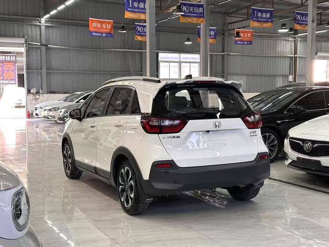 Honda FIT Crosstar