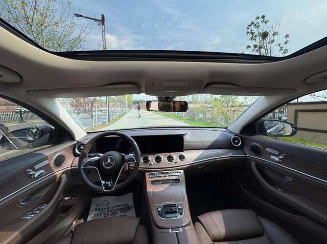 Mercedes E class 260L