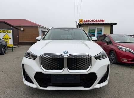 Видео обзор BMW iX1 X-Drive 2023 года электро универсал из Китая с малым пробегом 9000 км