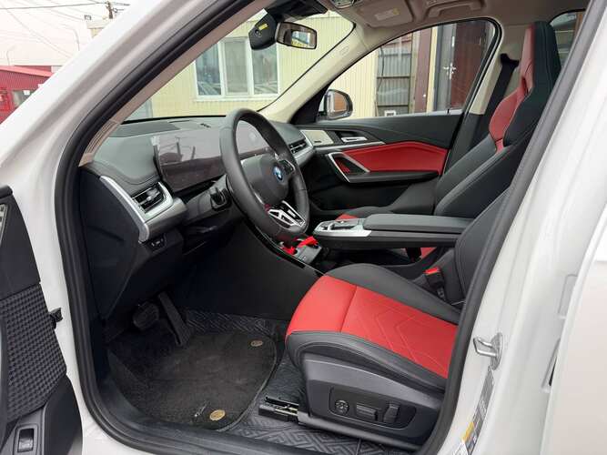 BMW iX1 X-Drive 30L