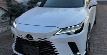 Lexus RX450h+