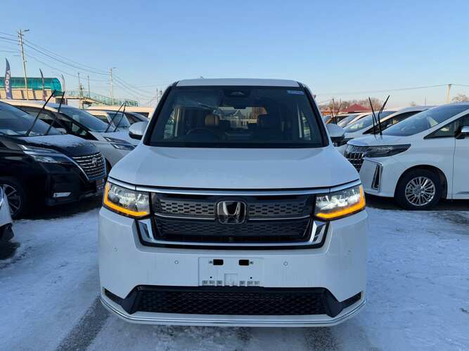 Honda Stepwgn Spada Premium line