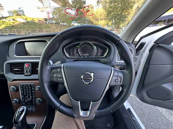 Volvo V40 T3