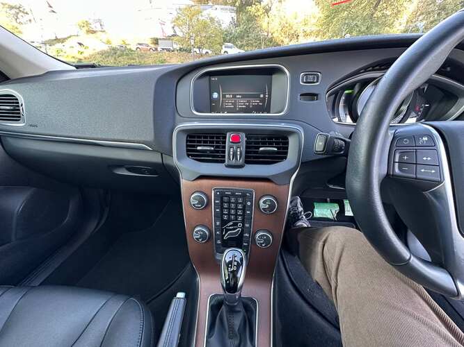 Volvo V40 T3