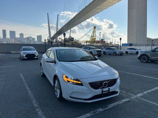 Volvo V40 T3