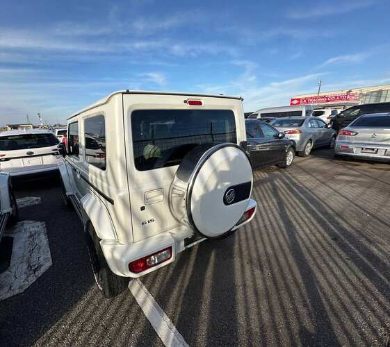 Suzuki Jimny Sierra