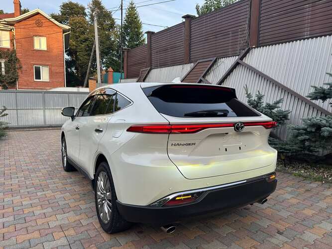 Toyota Harrier Z