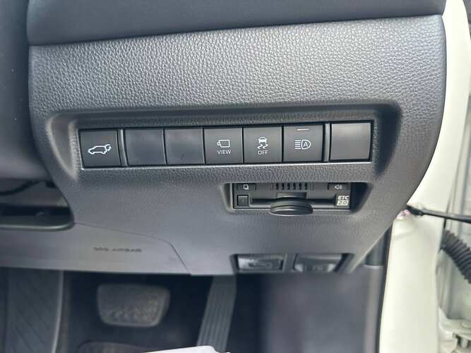 Toyota Harrier Z
