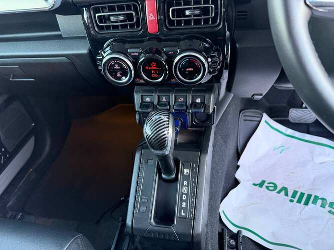 Suzuki Jimny Sierra
